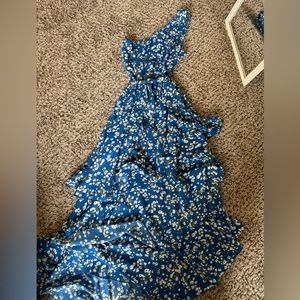 super cute dress perfect for summer and spring